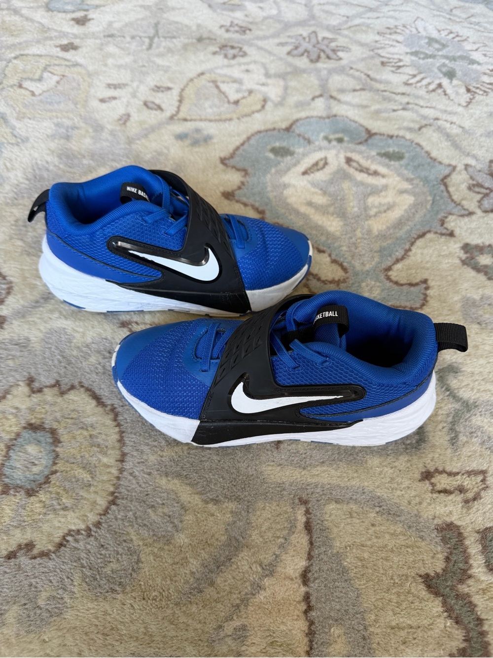Nike Team Hustle D 12 Kids Basketball Shoes Blue Black Size 3Y